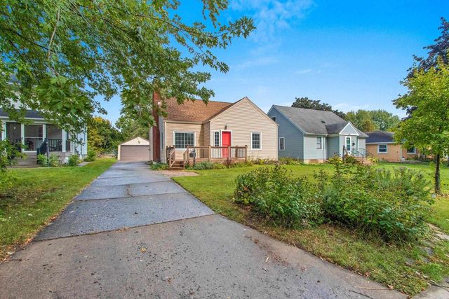 1121 GARLAND STREET, Green Bay, WI 54301