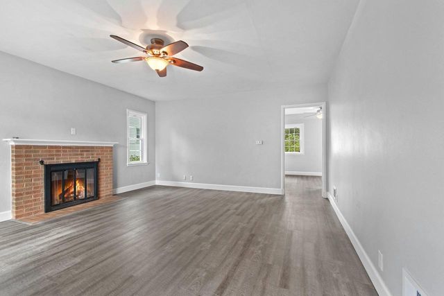1121 GARLAND STREET, Green Bay, WI 54301