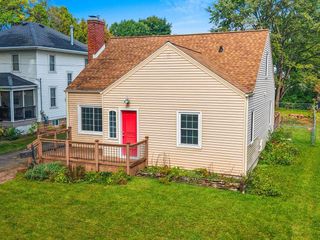 1121 GARLAND STREET, Green Bay, WI 54301