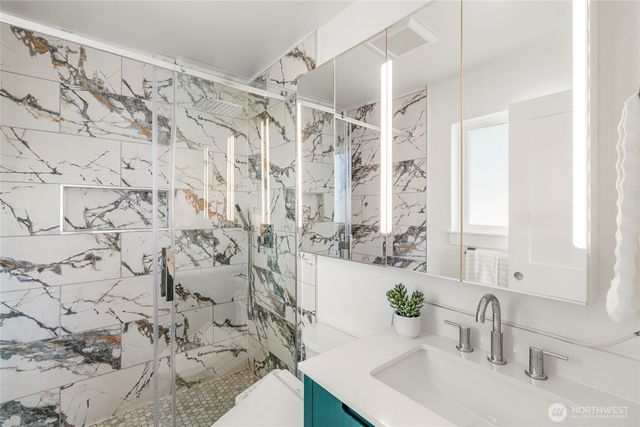 5050 35th Avenue S, Seattle, WA 98118