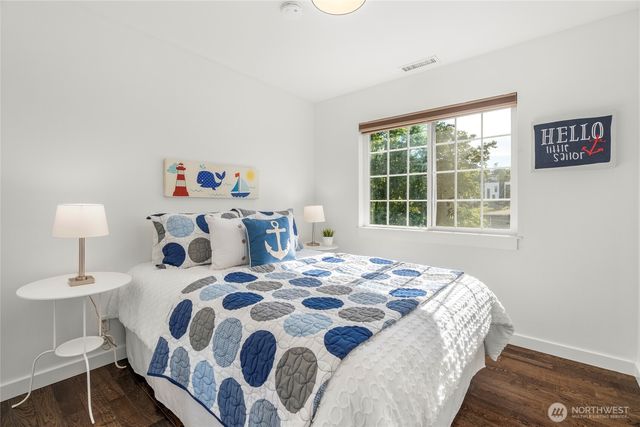 5050 35th Avenue S, Seattle, WA 98118