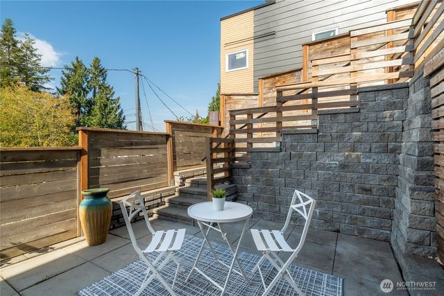 5050 35th Avenue S, Seattle, WA 98118