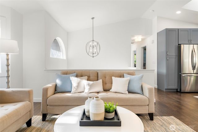 5050 35th Avenue S, Seattle, WA 98118