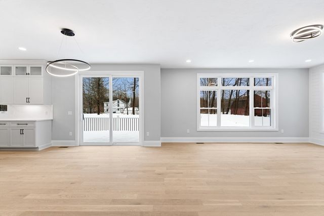 14 Earle Stewart Ln Lot 3, Wrentham, MA 02093