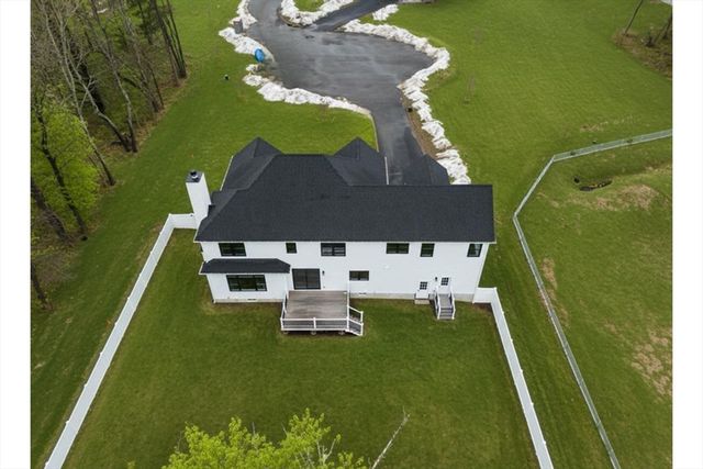 14 Earle Stewart Ln Lot 3, Wrentham, MA 02093
