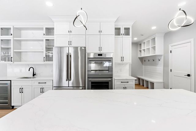 14 Earle Stewart Ln Lot 3, Wrentham, MA 02093