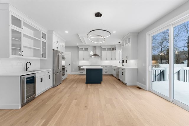 14 Earle Stewart Ln Lot 3, Wrentham, MA 02093