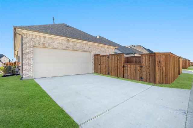 15688 Fringe Tree Road, Frisco, TX 75035