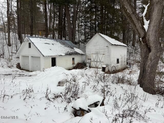 16 Summit Place, Lake Luzerne, NY 12846