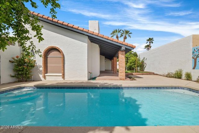 2018 E BALBOA Drive, Tempe, AZ 85282