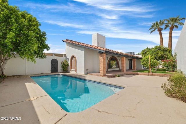 2018 E BALBOA Drive, Tempe, AZ 85282