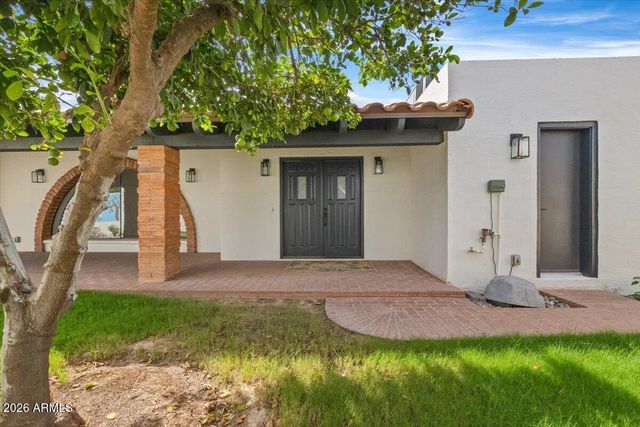 2018 E BALBOA Drive, Tempe, AZ 85282