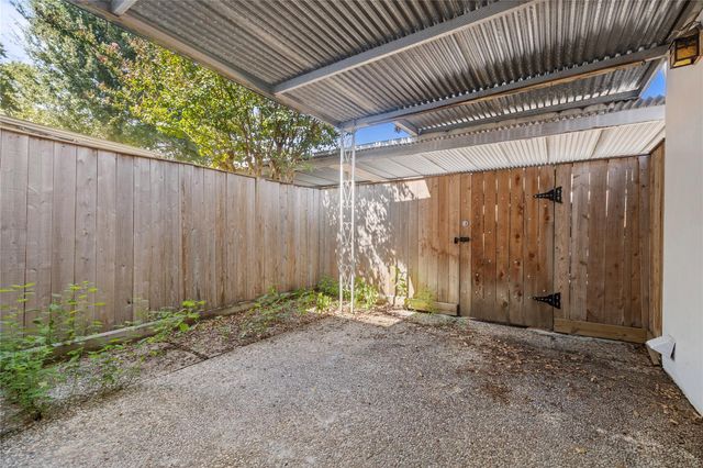 1425 Springrock Lane 4, Houston, TX 77055