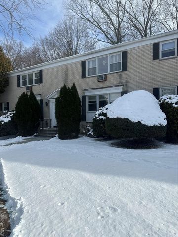 12 Danbury Court 1502, Suffern, NY 10901