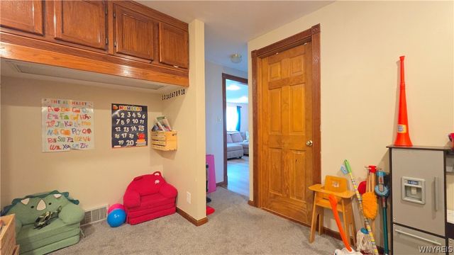 80 Cumberland Avenue, Buffalo, NY 14220