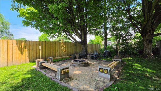 80 Cumberland Avenue, Buffalo, NY 14220
