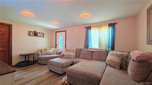 80 Cumberland Avenue, Buffalo, NY 14220