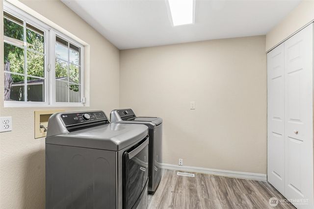 18404 W Spring Lake Drive SE, Renton, WA 98058