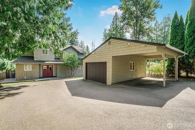 18404 W Spring Lake Drive SE, Renton, WA 98058