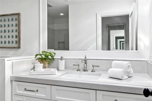 3521 Geranium Avenue 22, Corona Del Mar, CA 92625