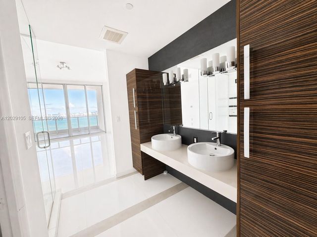 2020 N Bayshore Drive 2909, Miami, FL 33137