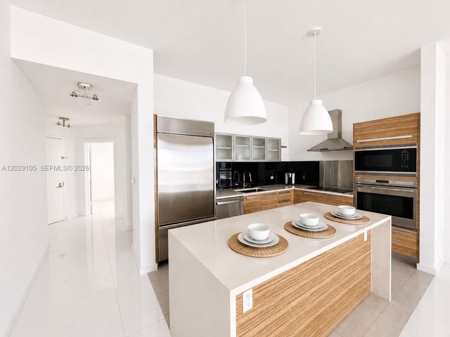 2020 N Bayshore Drive 2909, Miami, FL 33137