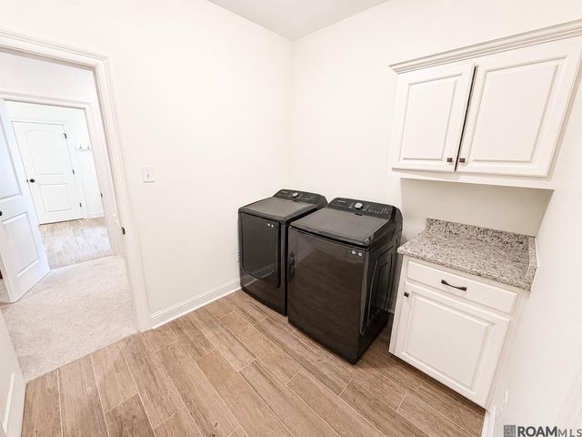 1042 Elliston Dr, Gonzales, LA 70737