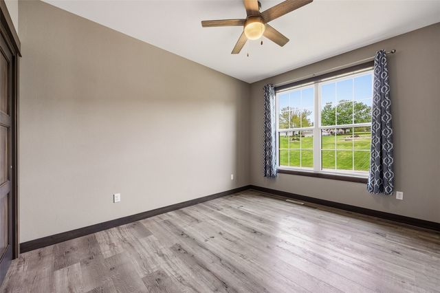 1730 Parkside Drive NE, Solon, IA 52333