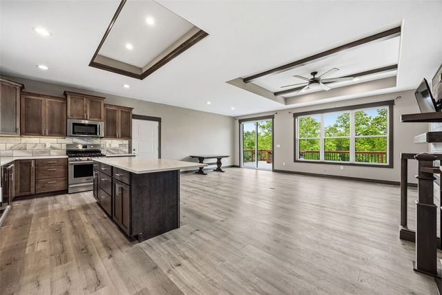 1730 Parkside Drive NE, Solon, IA 52333