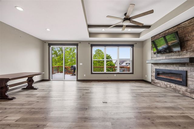 1730 Parkside Drive NE, Solon, IA 52333