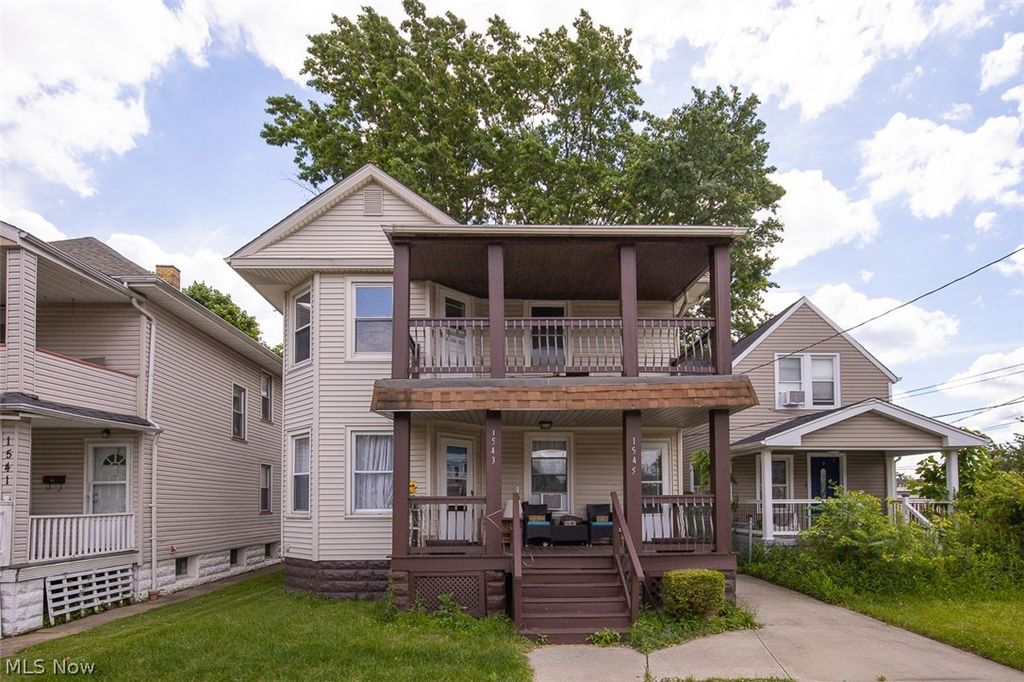 1545 Coutant Avenue, Lakewood, OH 44107