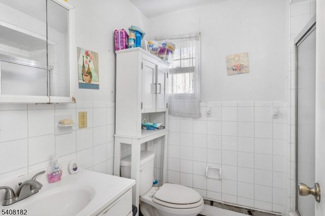 44 Richards St, Newark City, NJ 07105