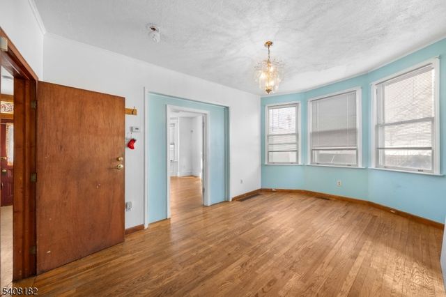 44 Richards St, Newark City, NJ 07105