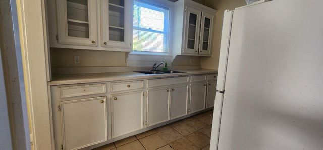 2805 Cleburne Street, Houston, TX 77004