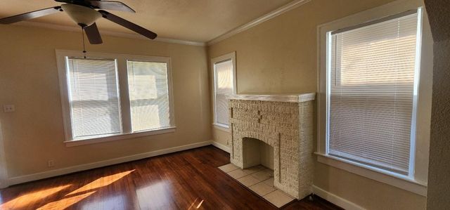 2805 Cleburne Street, Houston, TX 77004