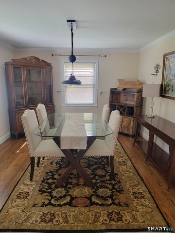 11 Cribbins Avenue, Shelton, CT 06484