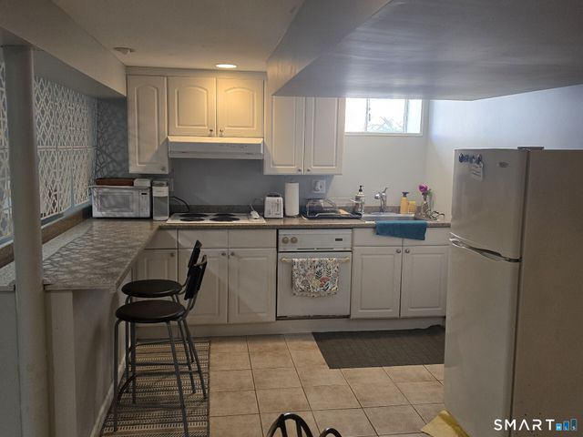 11 Cribbins Avenue, Shelton, CT 06484