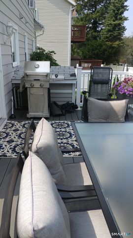 11 Cribbins Avenue, Shelton, CT 06484