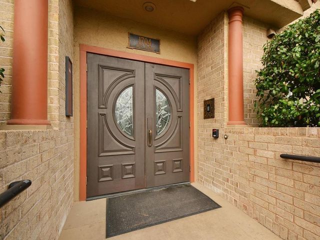 1704 West Ave 302, Austin, TX 78701