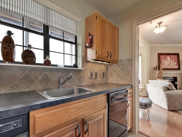 1704 West Ave 302, Austin, TX 78701