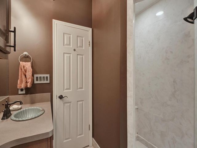 1704 West Ave 302, Austin, TX 78701