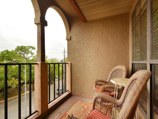 1704 West Ave 302, Austin, TX 78701