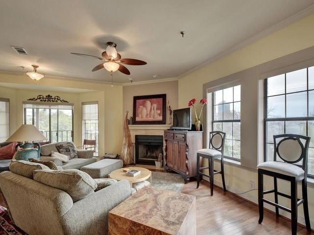 1704 West Ave 302, Austin, TX 78701