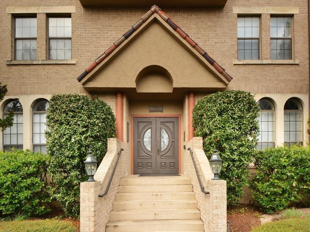 1704 West Ave 302, Austin, TX 78701