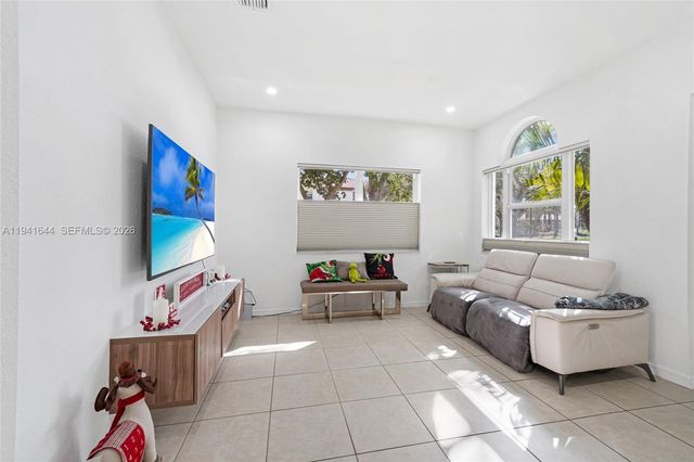 12763 SW 50th St, Miramar, FL 33027