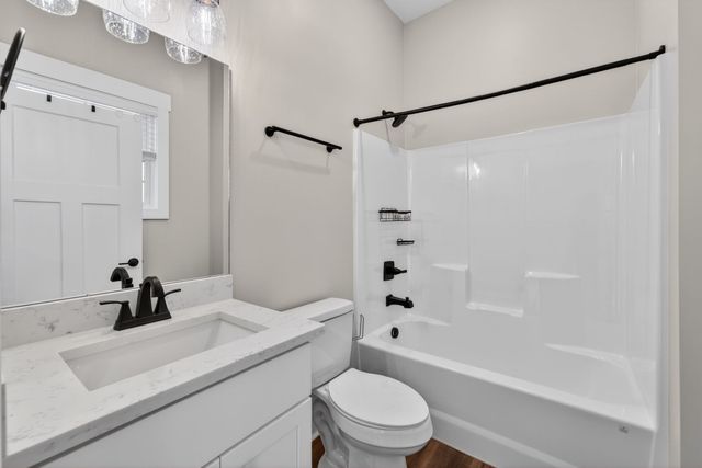 424 Centre St, Pleasant View, TN 37146