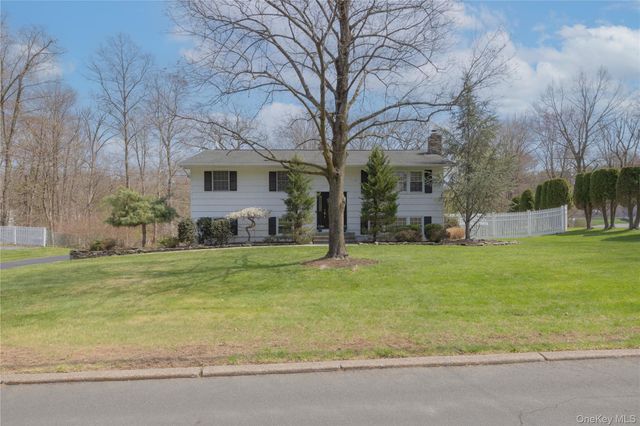45 Woodglen Drive, New City, NY 10956