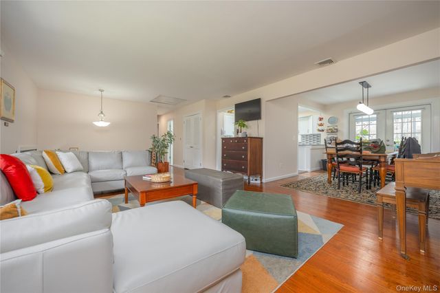 45 Woodglen Drive, New City, NY 10956