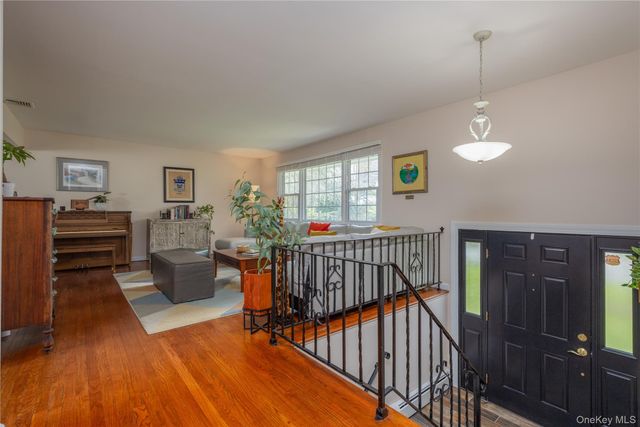 45 Woodglen Drive, New City, NY 10956
