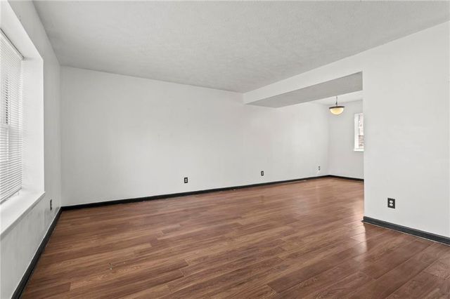 509 Village Square Court, Stone Mountain, GA 30083